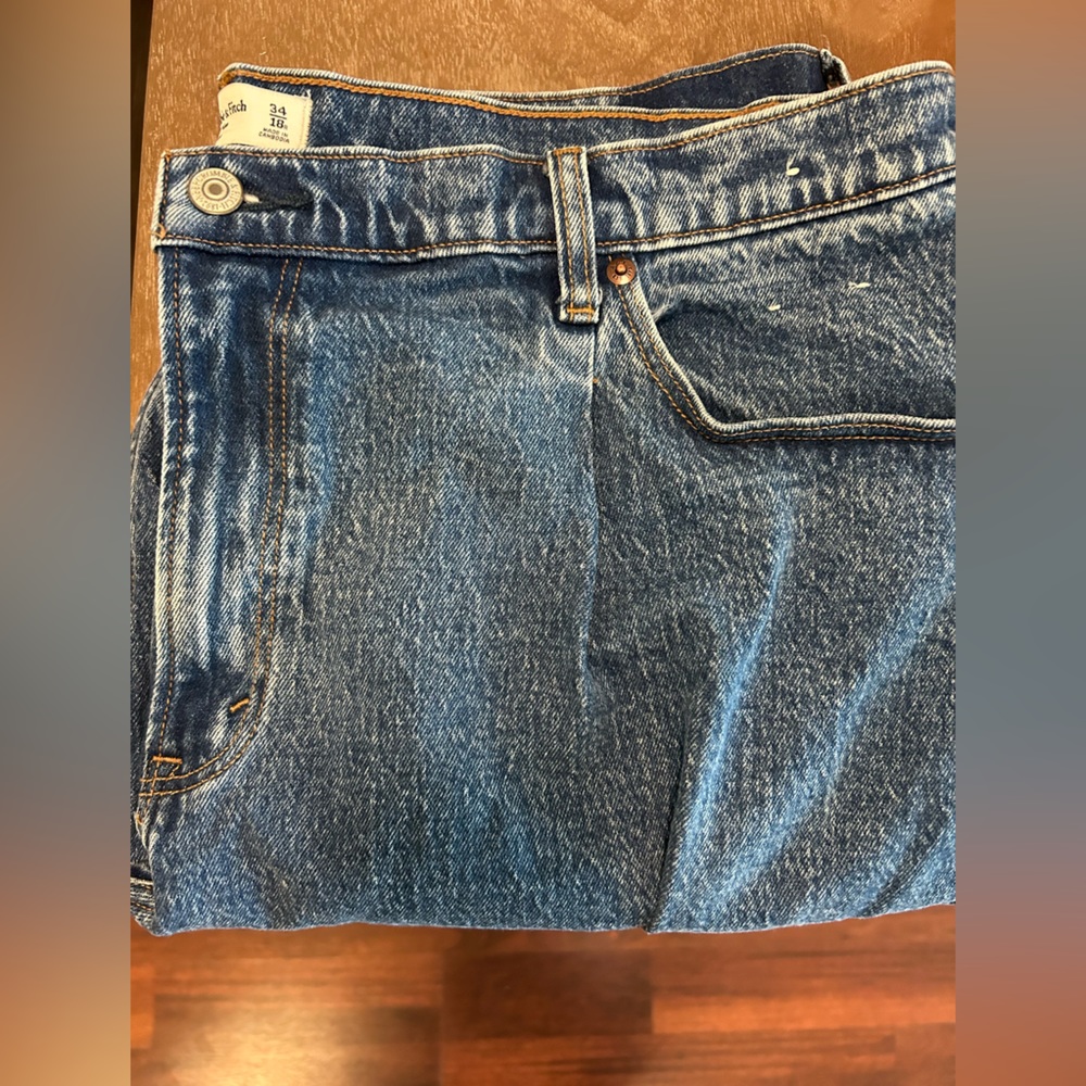 Abercrombie & Fitch 80’s Mom High Rise Jeans 34R Size 18